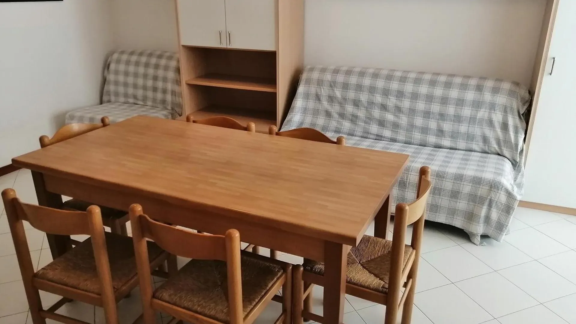 Residence Semiramis Sul Mare Lido di Jesolo Apartment