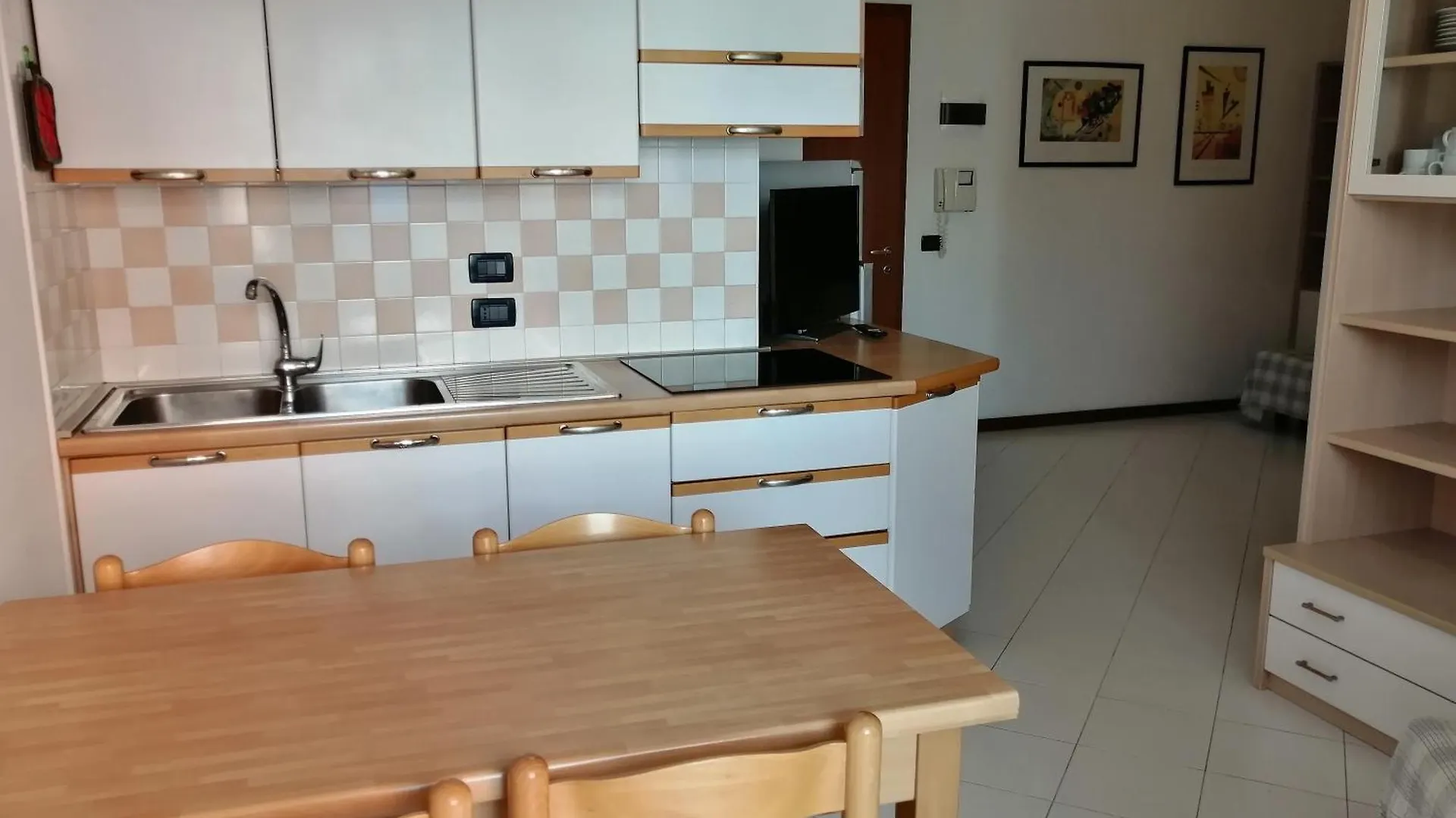 Residence Semiramis Sul Mare Lido di Jesolo 0*,